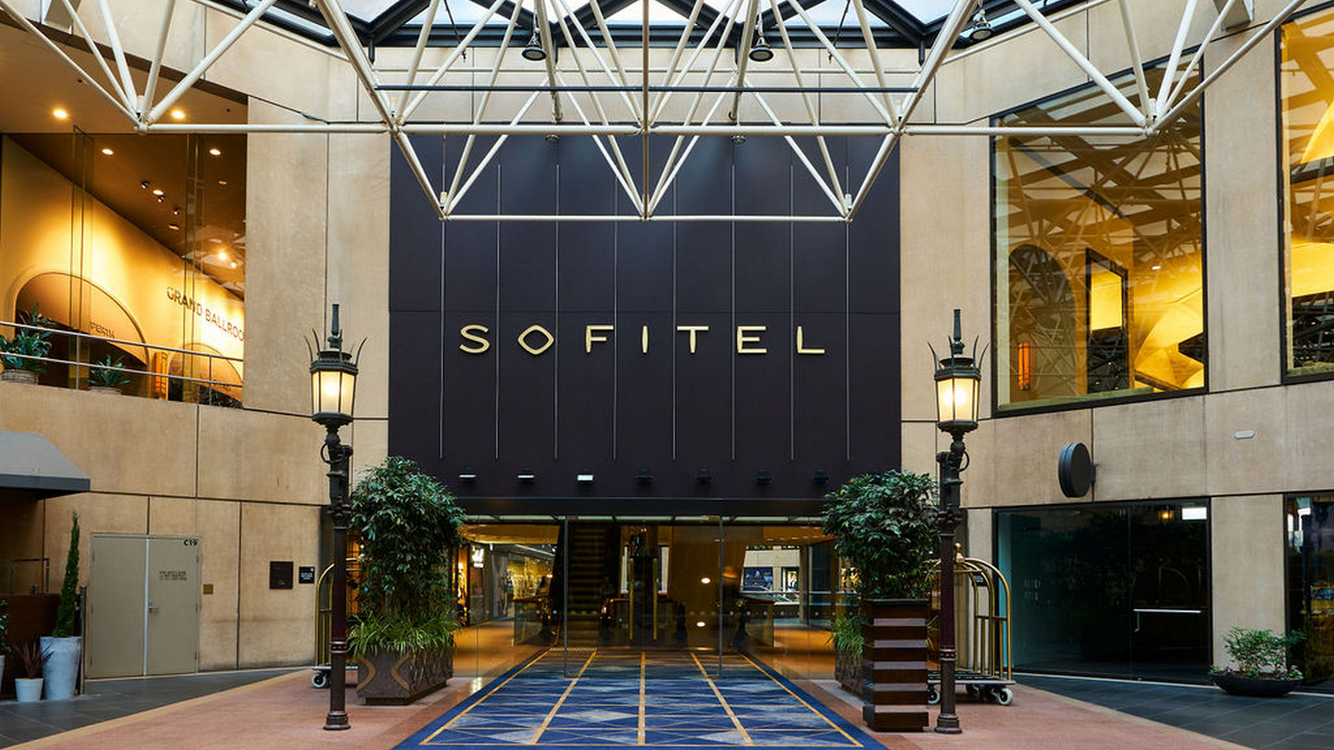 Street entrance of the Sofitel Melbourne
