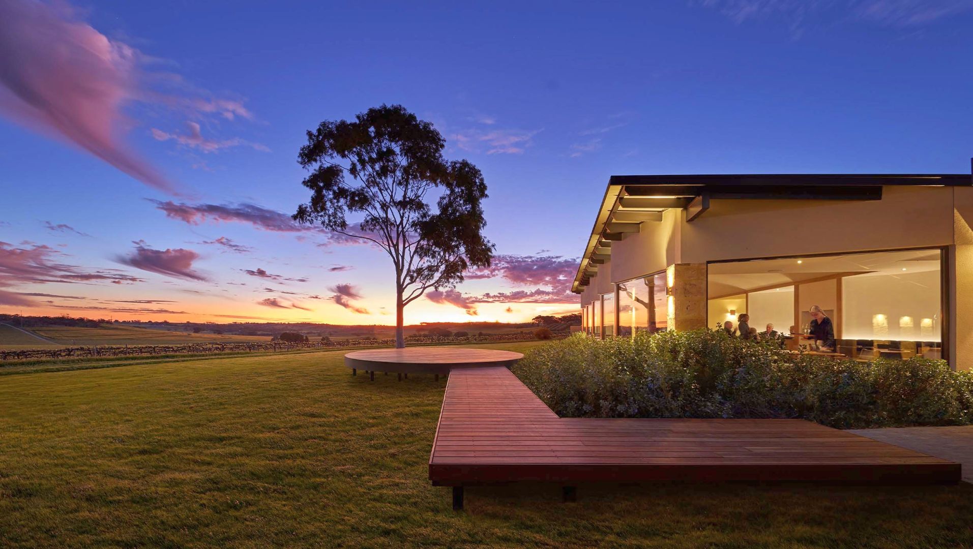 The Louise, Australia