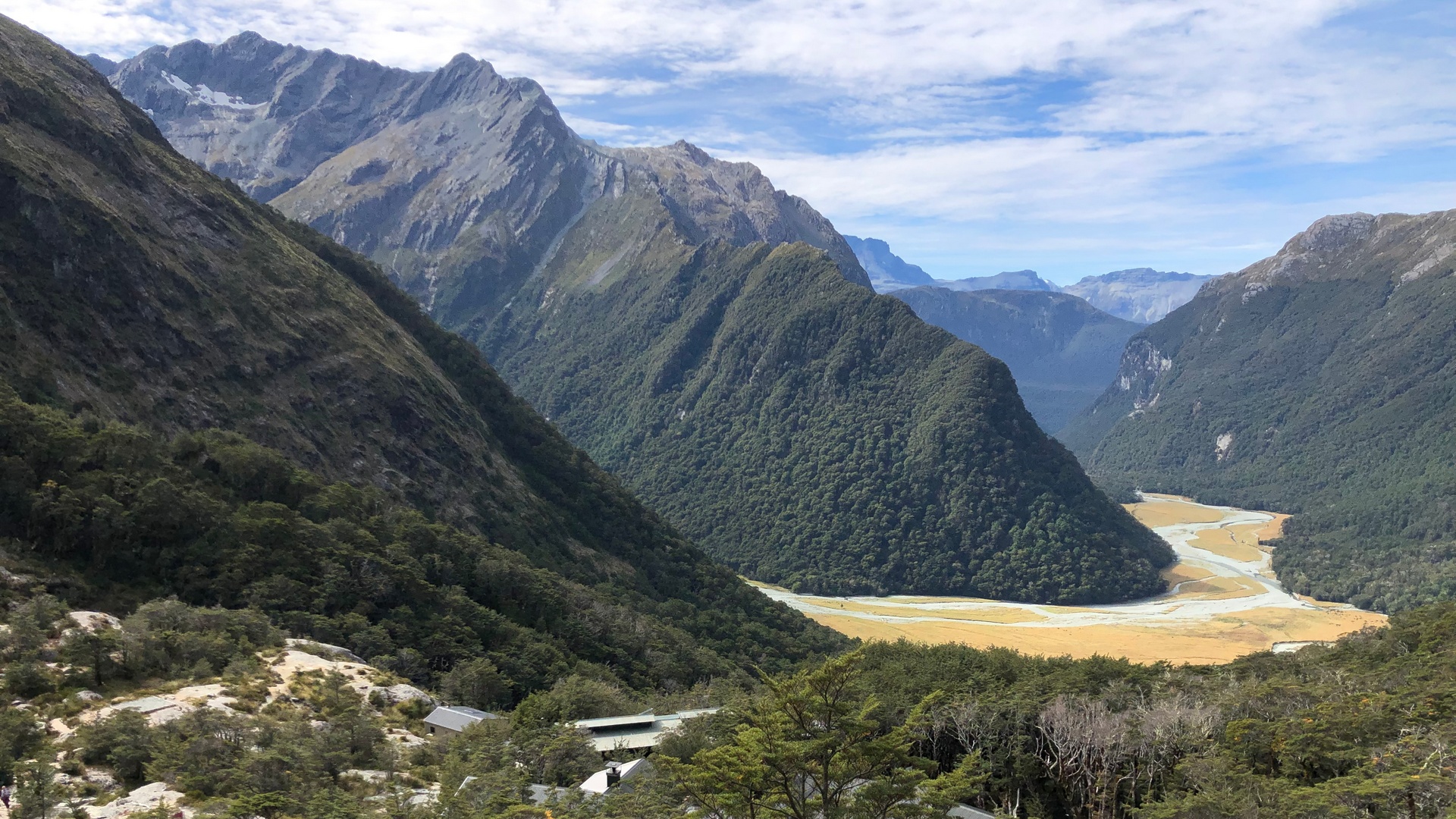 Some of Beau Rapley’s most popular experiences include a guided day hike on the Routeburn Track or a bike ride in the Wakatipu Basin
