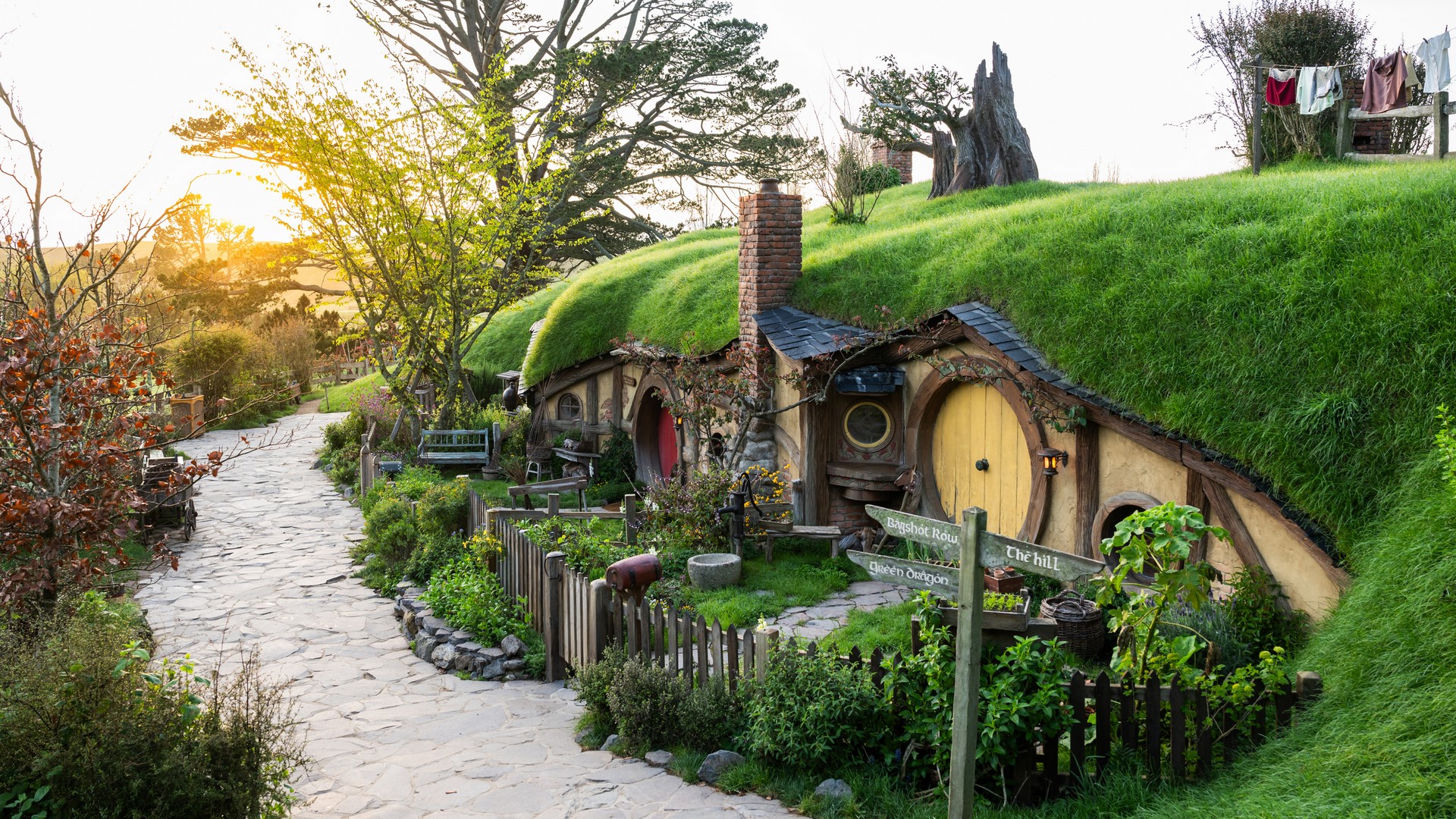 Walk the Hobbiton Movie Set