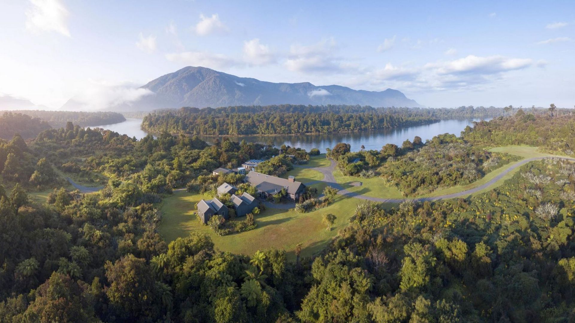 Hollyford Wilderness Experience