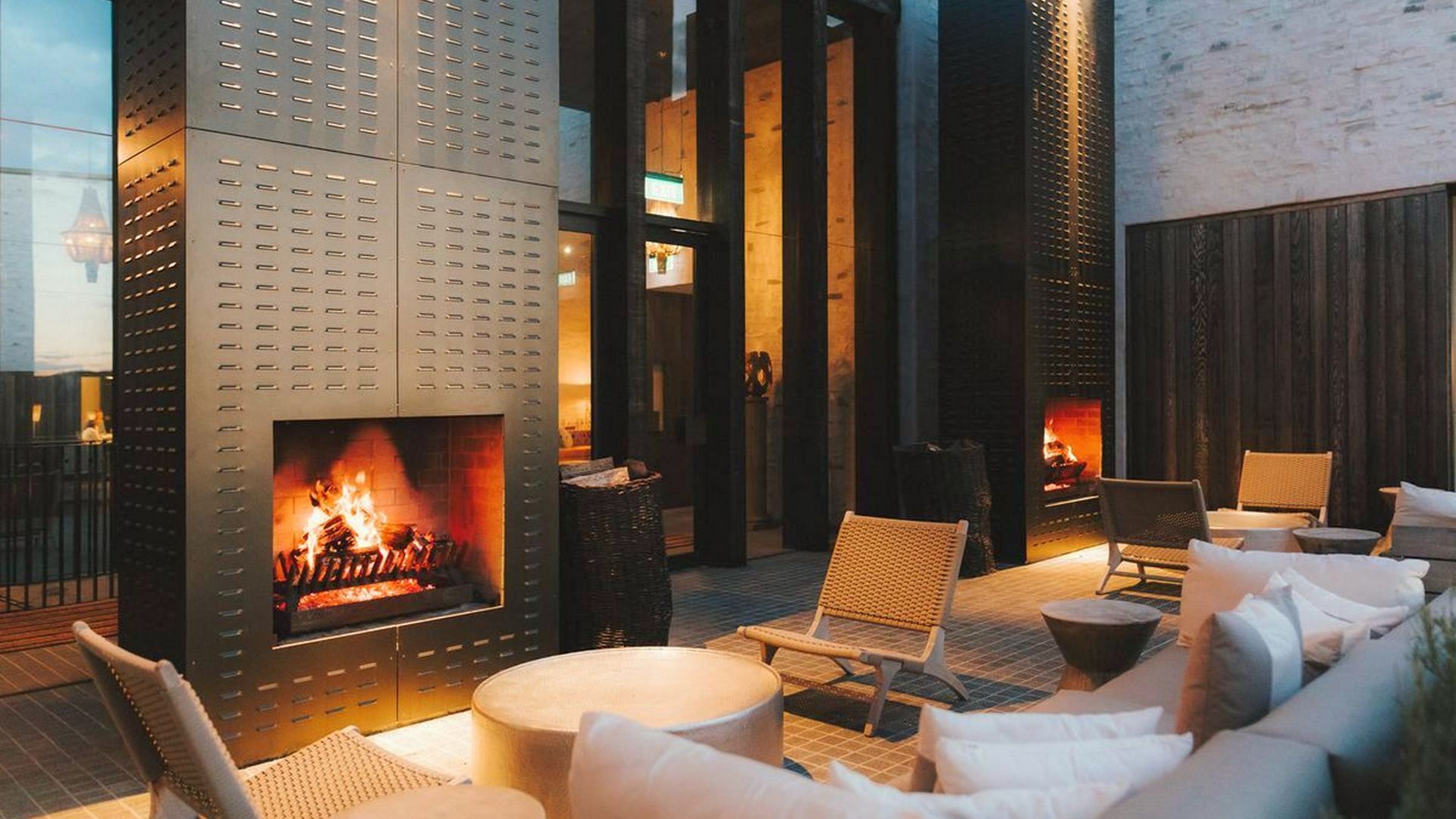 Guest lounge at Kinloch Manor & Villas