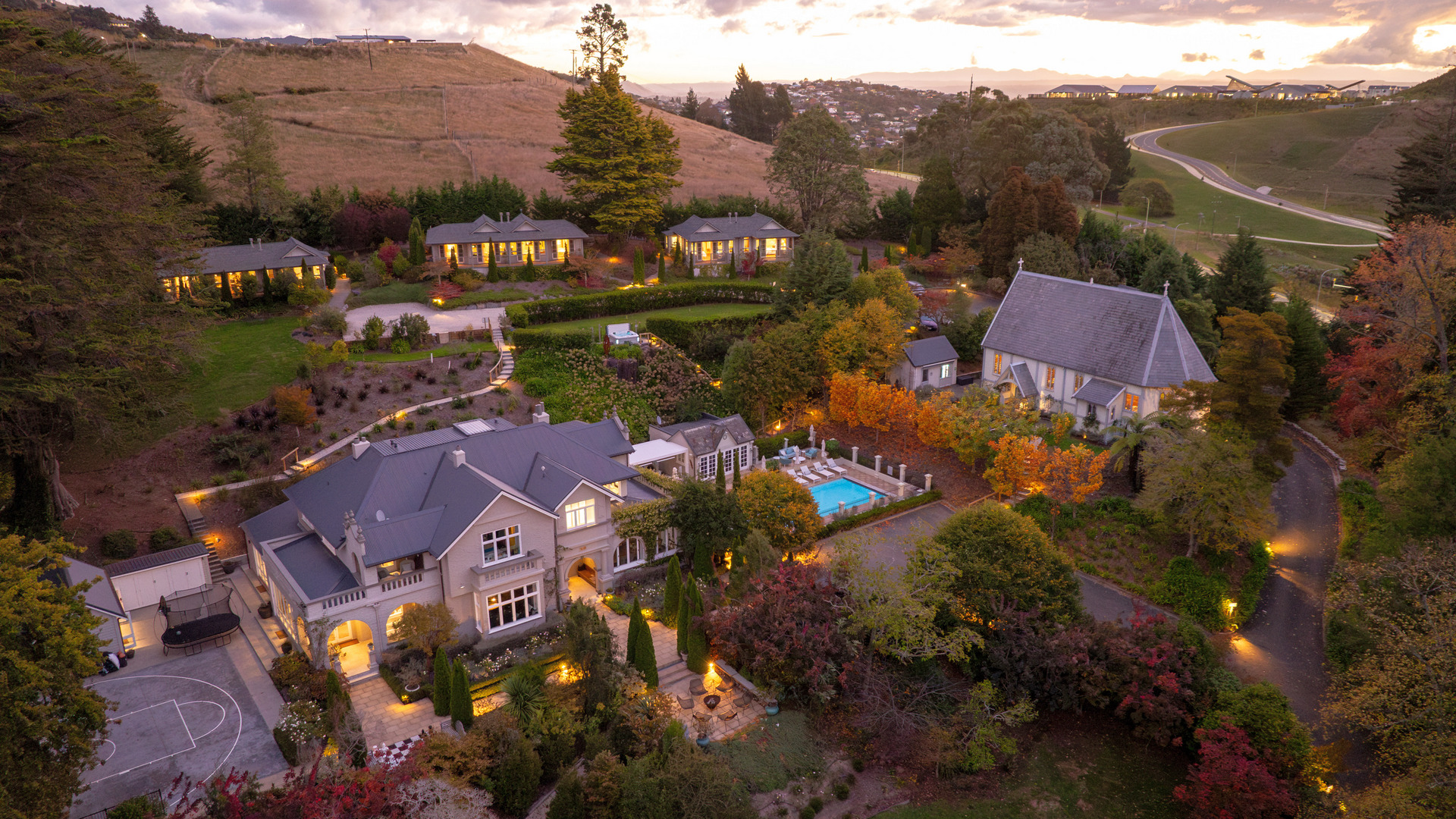 Guest bedroom at Pihopa Retreat property and grounds