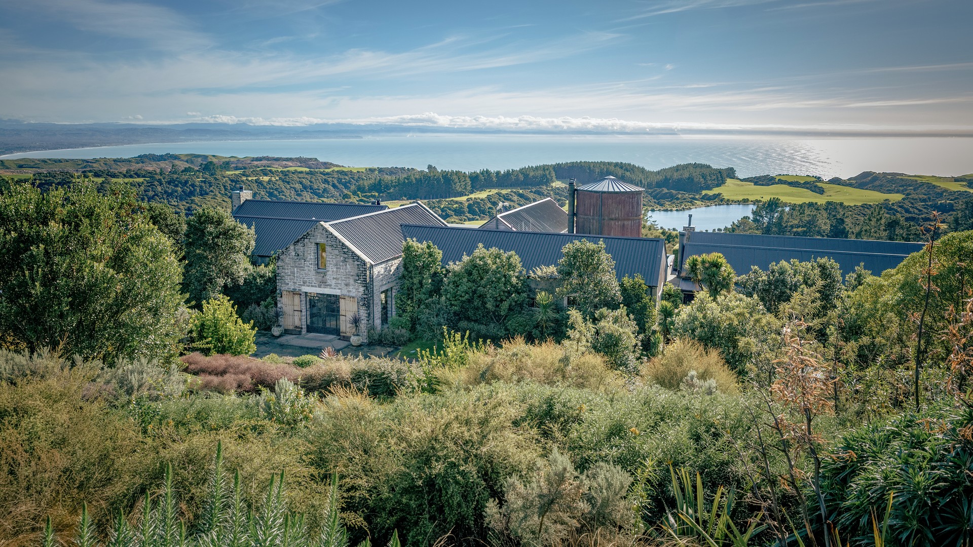 An aerial view of the Rosewood Cape Kidnappers property