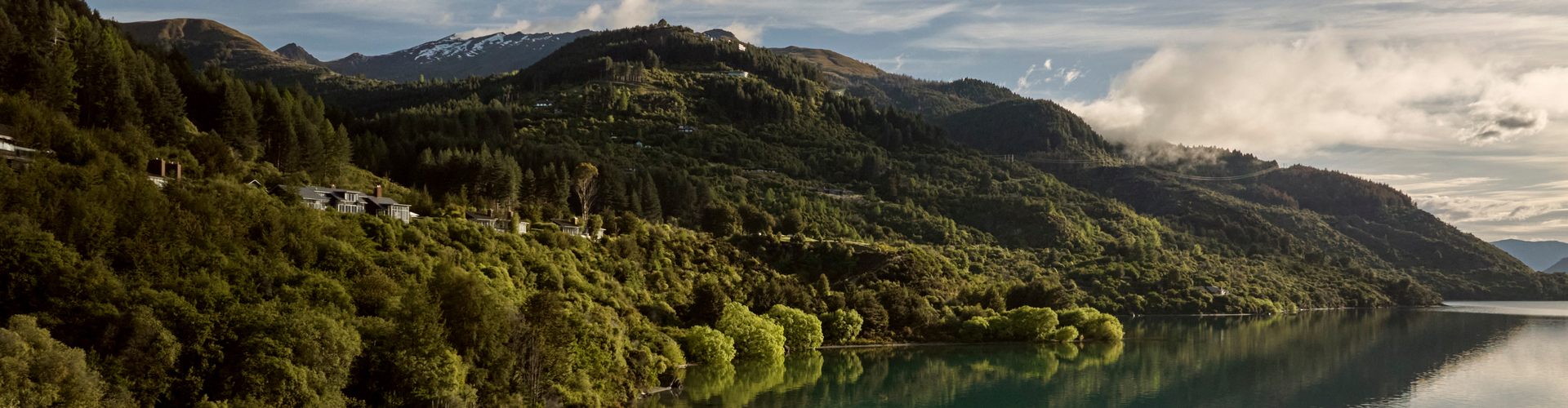 Rosewood Matakauri located on the shores of Lake Whakitpu