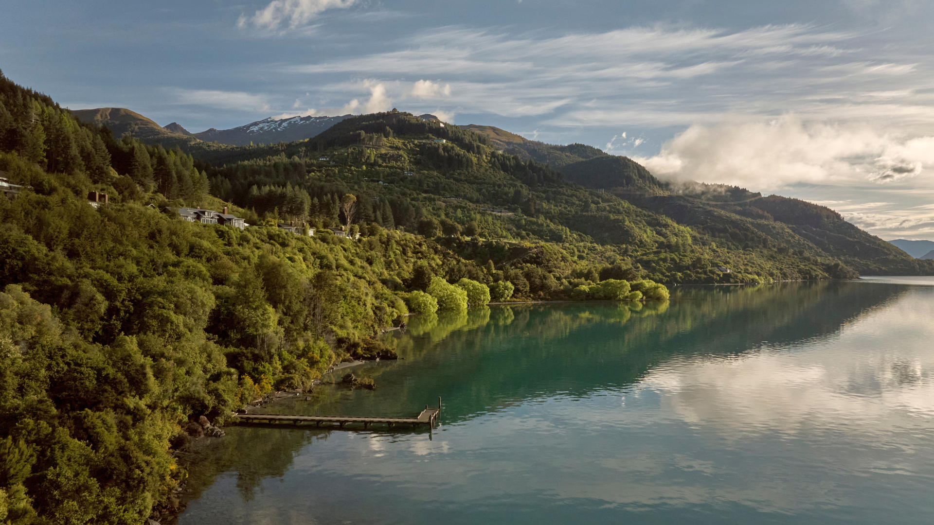 Rosewood Matakauri located on the shores of Lake Whakitpu