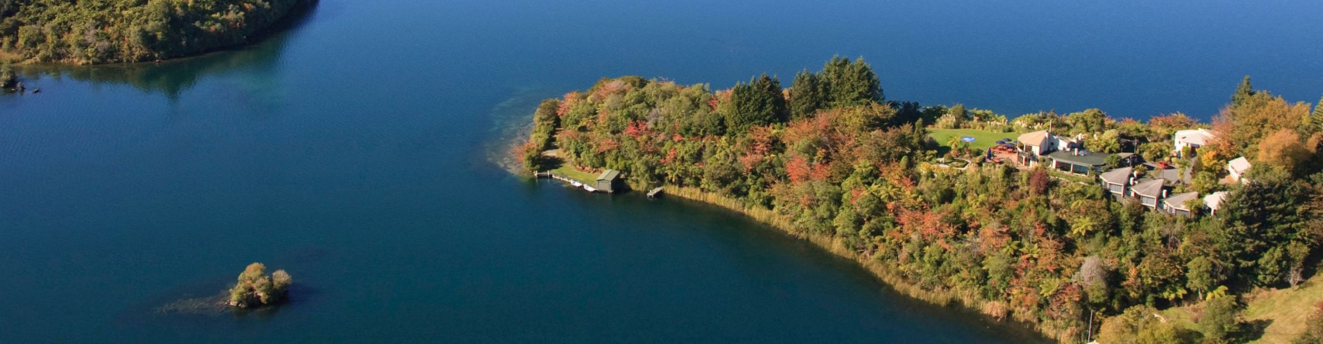 An aerial view of Solitaire Lodge