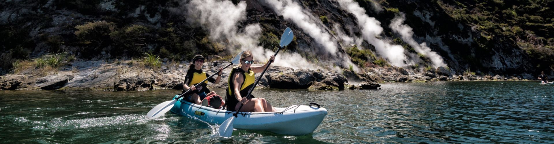 A guided kayak tour with geothermal activity with Taiao Adventures